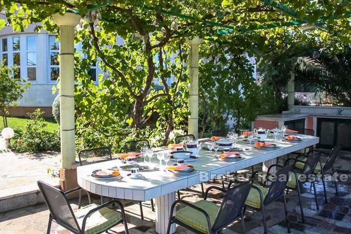 Image No.18-15 Bed Villa for sale