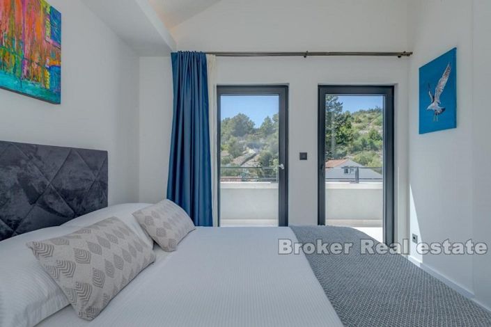 Image No.14-3 Bed Villa for sale