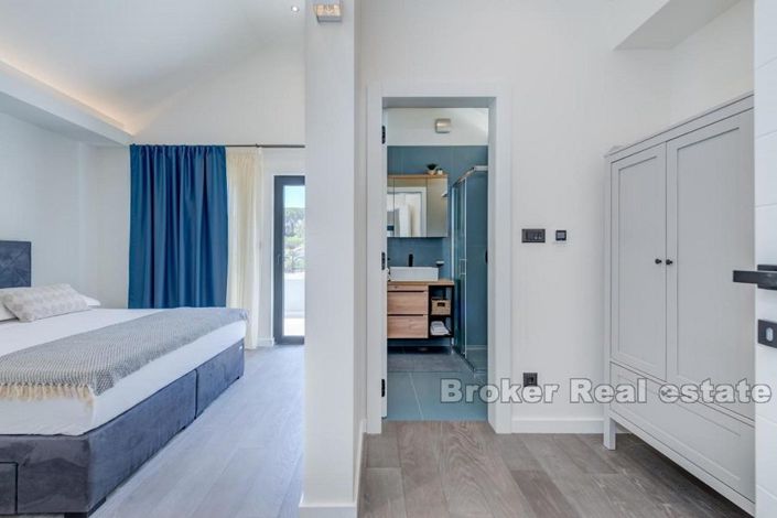 Image No.15-3 Bed Villa for sale