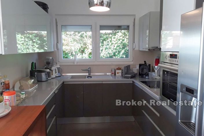 Image No.5-Villa de 5 chambres à vendre à Sukošan