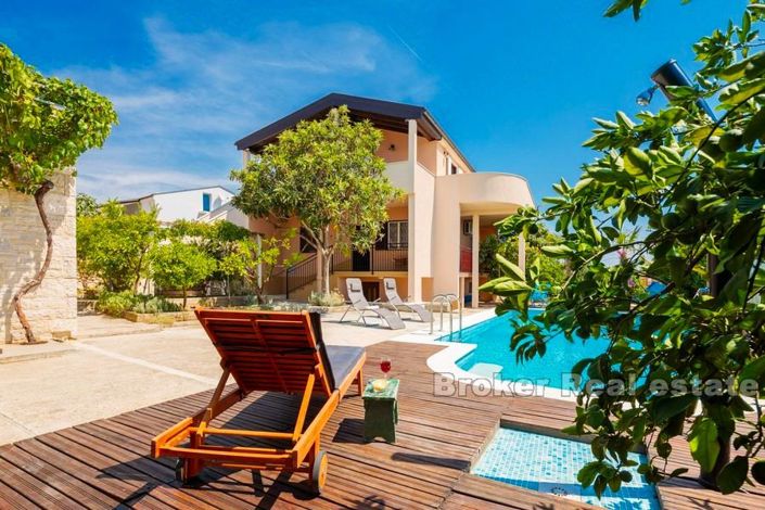 Image No.11-Villa de 6 chambres à vendre à Trogir