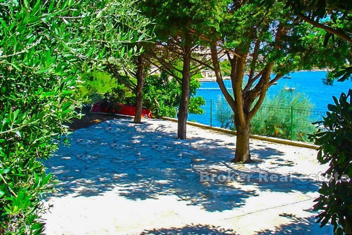 Image No.6-11 Bed Villa for sale