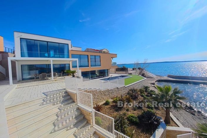 Image No.5-4 Bed Villa for sale