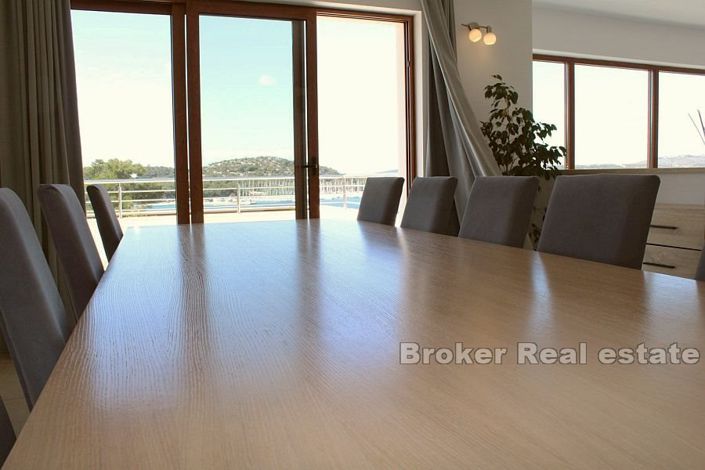 Image No.10-Villa de 5 chambres à vendre à Rogoznica