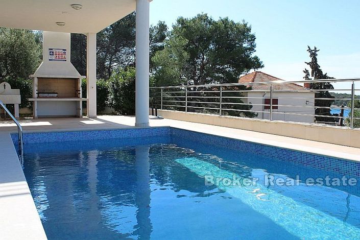 Image No.2-Villa de 5 chambres à vendre à Rogoznica