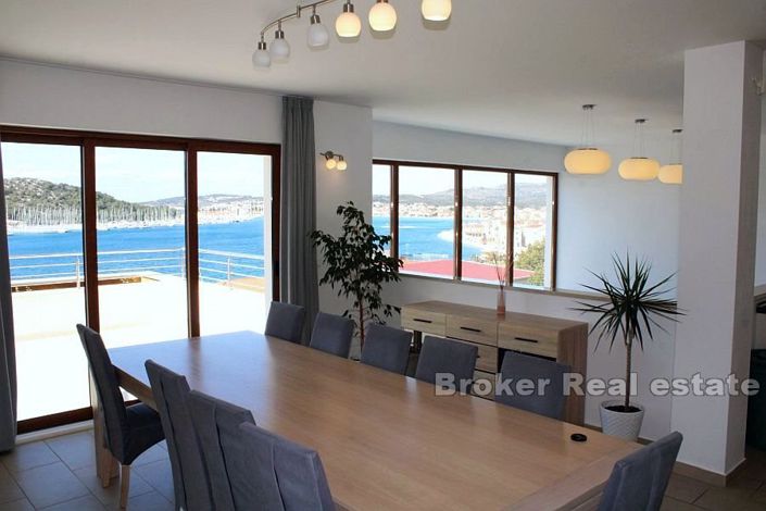 Image No.8-Villa de 5 chambres à vendre à Rogoznica