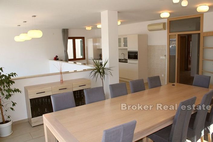 Image No.9-Villa de 5 chambres à vendre à Rogoznica