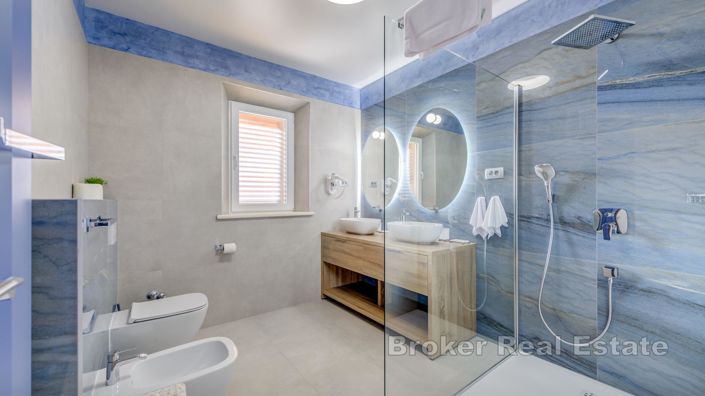 Image No.16-Villa de 5 chambres à vendre à Rogoznica