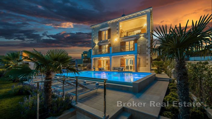 Image No.25-Villa de 5 chambres à vendre à Rogoznica