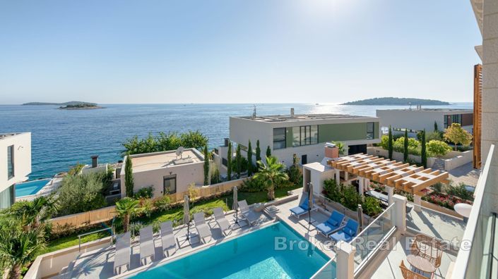 Image No.3-Villa de 5 chambres à vendre à Rogoznica