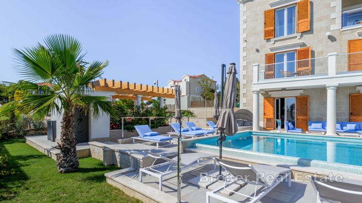 Image No.4-Villa de 5 chambres à vendre à Rogoznica