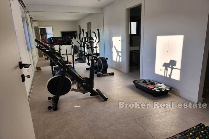 Image No.13-6 Bed Villa for sale