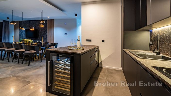 Image No.11-5 Bed Villa for sale