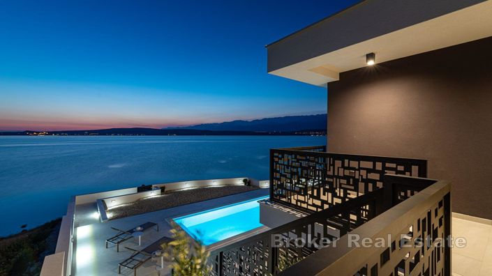 Image No.15-5 Bed Villa for sale