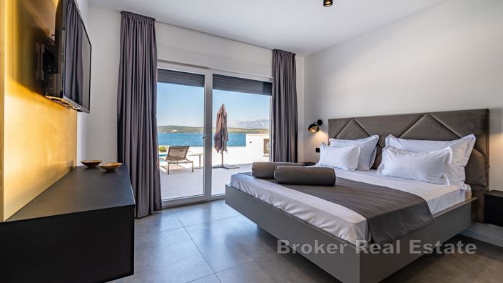 Image No.17-5 Bed Villa for sale