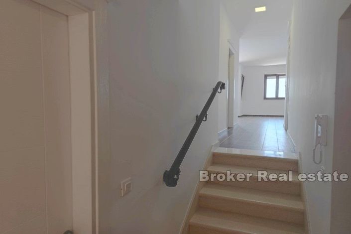 Image No.9-3 Bed Apartment for sale