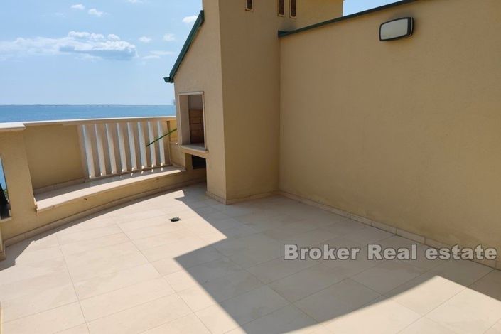 Image No.14-6 Bed Apartment for sale