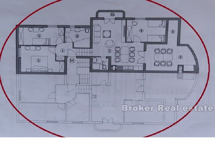 Image No.18-6 Bed Apartment for sale