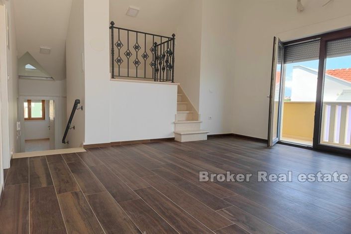 Image No.9-6 Bed Apartment for sale