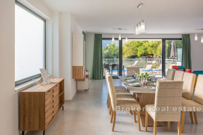 Image No.4-4 Bed Villa for sale