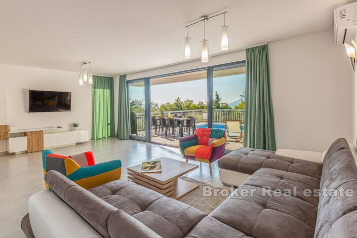 Image No.6-4 Bed Villa for sale