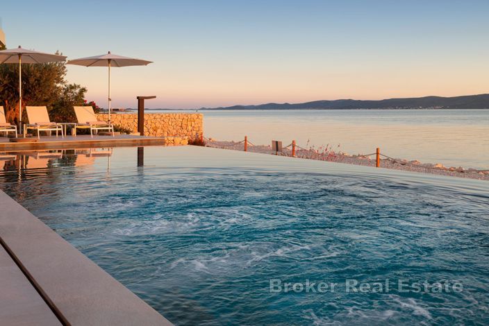 Image No.18-Villa de 6 chambres à vendre à Sukošan