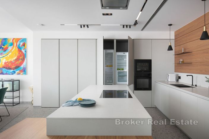 Image No.8-Villa de 6 chambres à vendre à Sukošan