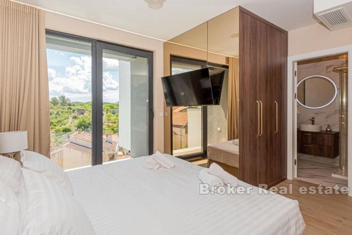 Image No.13-4 Bed Villa for sale