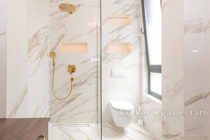 Image No.16-4 Bed Villa for sale