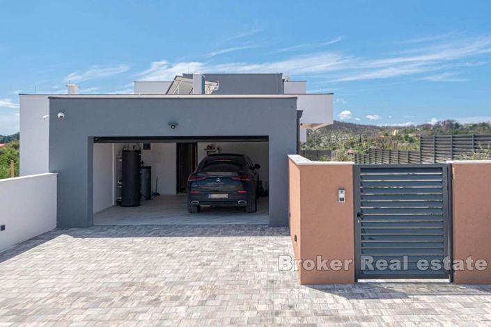 Image No.20-4 Bed Villa for sale