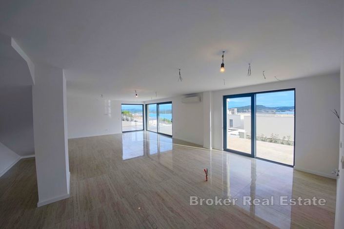 Image No.5-4 Bed Villa for sale