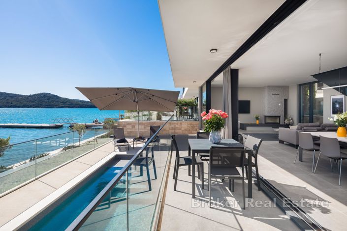 Image No.12-3 Bed Villa for sale