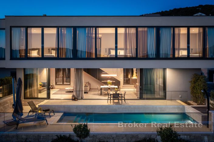 Image No.14-3 Bed Villa for sale