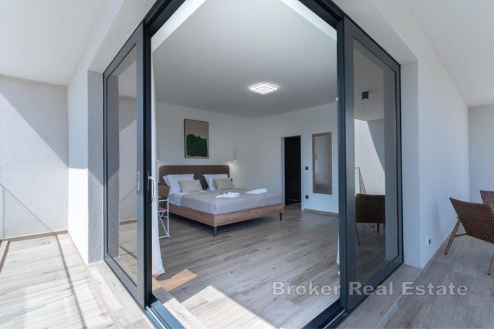 Image No.18-4 Bed Villa for sale