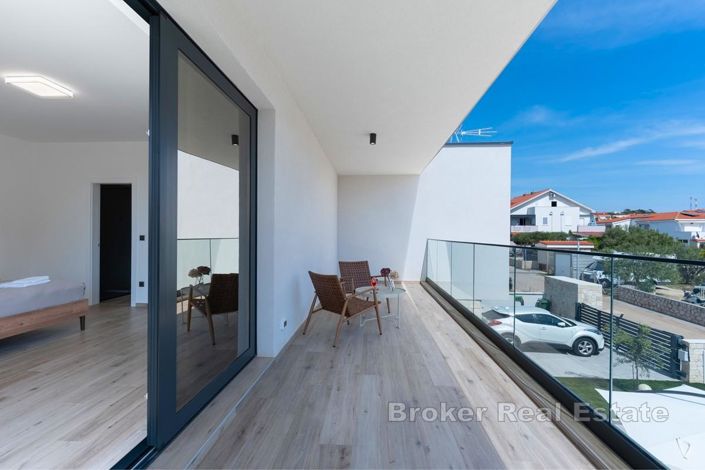 Image No.19-4 Bed Villa for sale