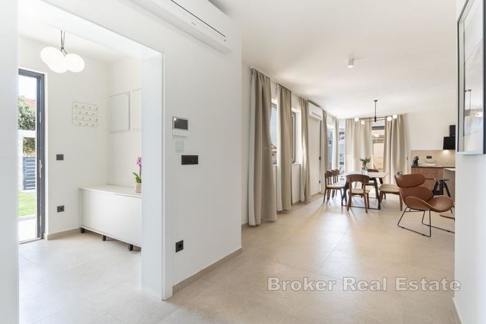 Image No.6-4 Bed Villa for sale