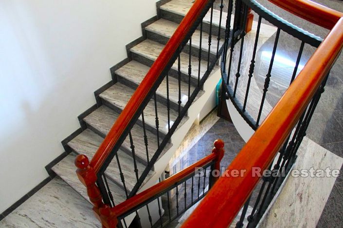 Image No.9-Villa de 7 chambres à vendre à Rogoznica