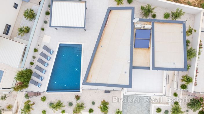 Image No.19-4 Bed Villa for sale