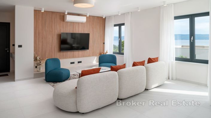 Image No.8-4 Bed Villa for sale