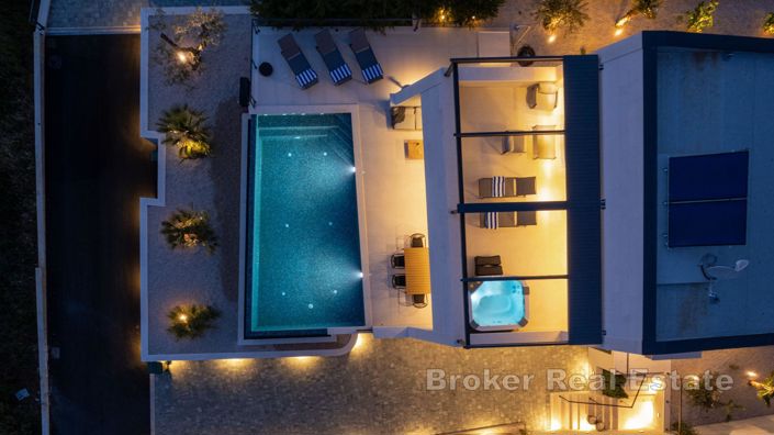 Image No.20-Villa de 4 chambres à vendre à Split