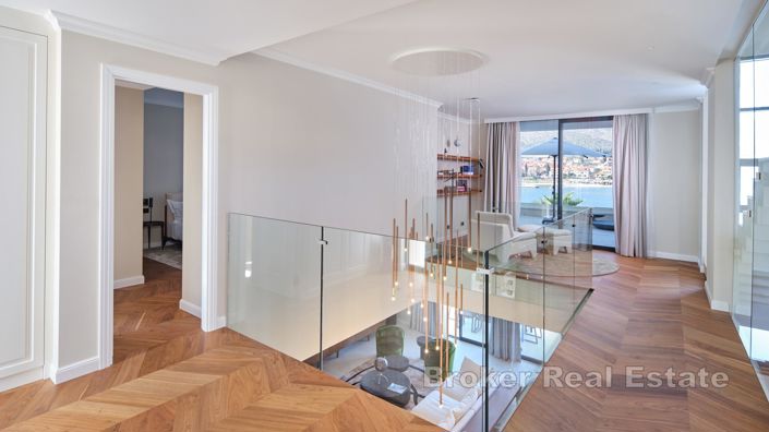 Image No.13-Villa de 5 chambres à vendre à Ciovo