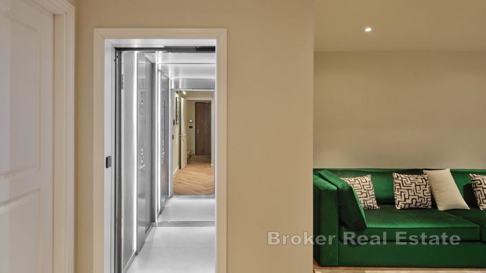 Image No.21-Villa de 5 chambres à vendre à Ciovo