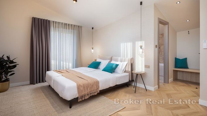 Image No.13-5 Bed Villa for sale