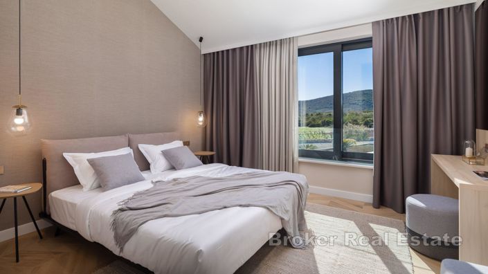 Image No.20-5 Bed Villa for sale