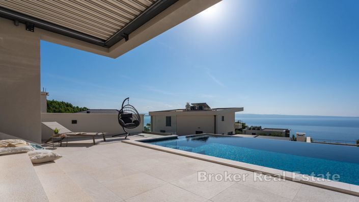 Image No.9-5 Bed Villa for sale