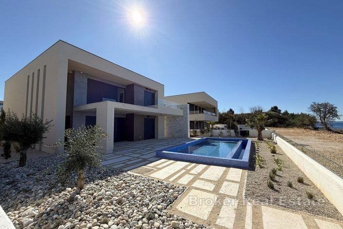 Image No.13-4 Bed Villa for sale