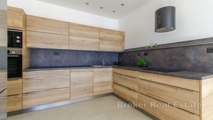 Image No.10-Villa de 4 chambres à vendre à Rogoznica