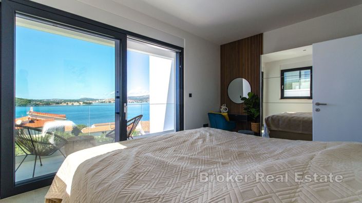 Image No.14-Villa de 4 chambres à vendre à Rogoznica