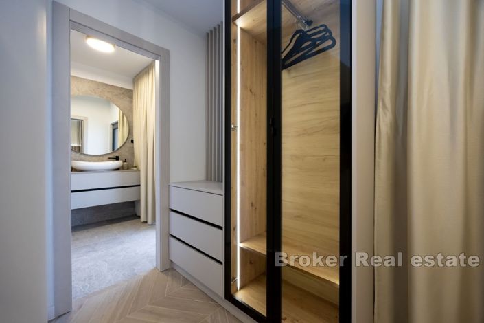 Image No.17-3 Bed Villa for sale