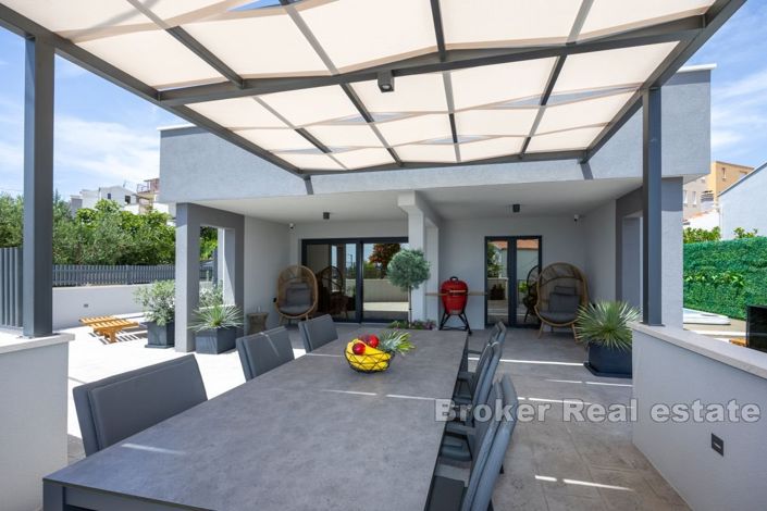 Image No.2-3 Bed Villa for sale